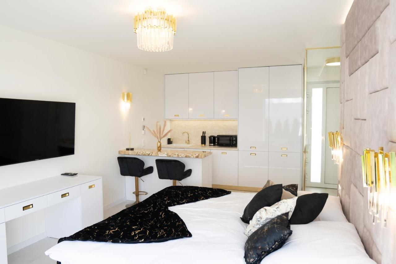 Apartment Penthouse Mini S Privatnou Virivou Vanou